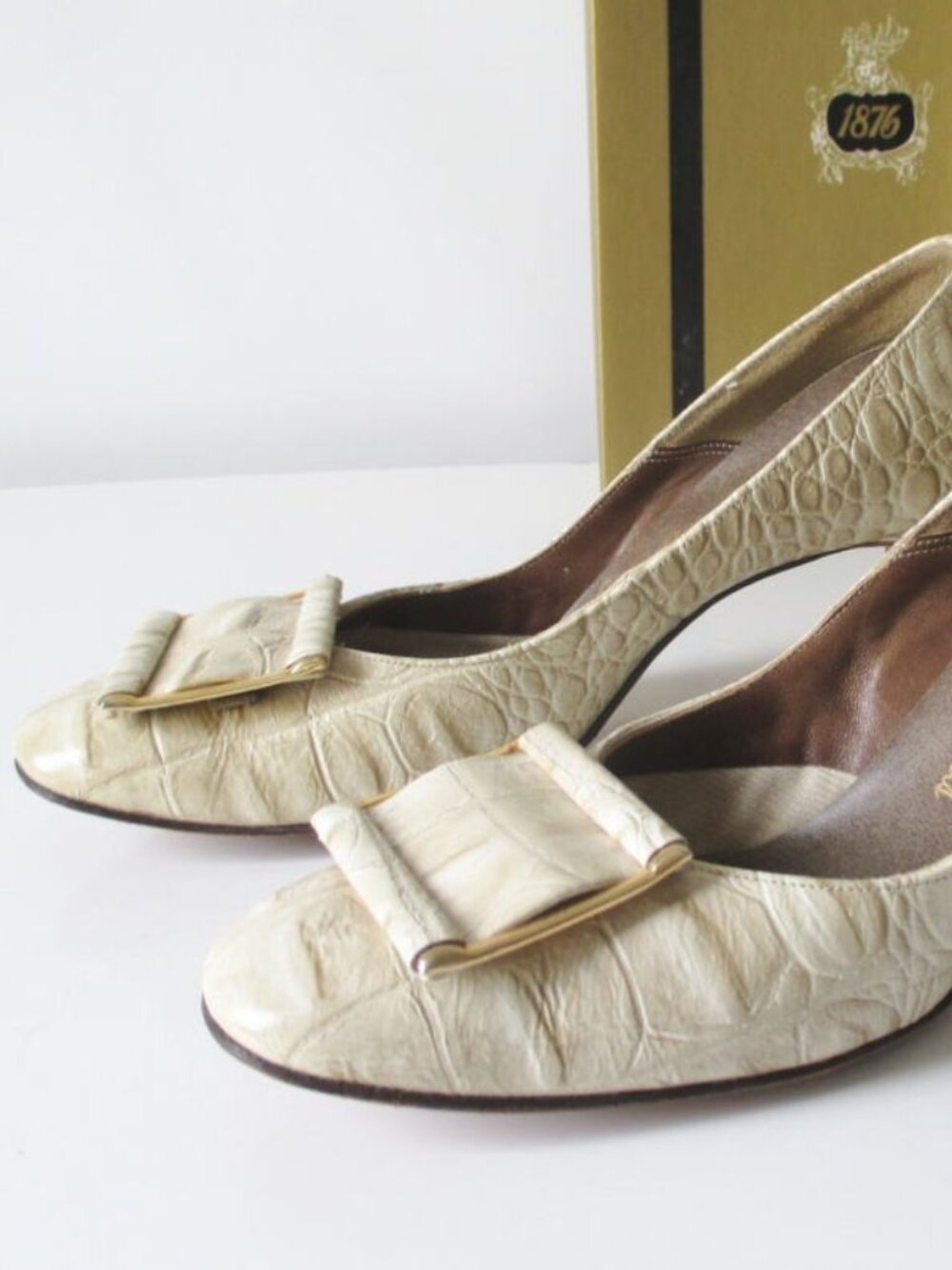 Vintage 60's Alligator Heels Shoes 7.5 AA